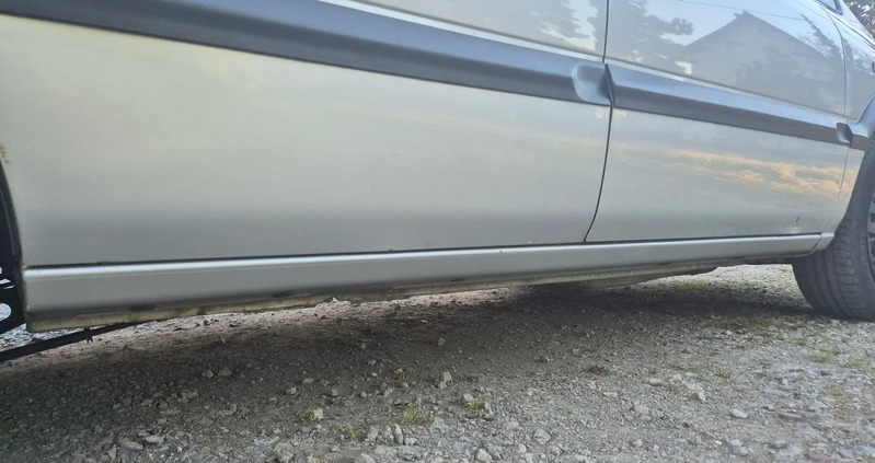 Opel Zafira cena 4100 przebieg: 295250, rok produkcji 2003 z Wrocław małe 67